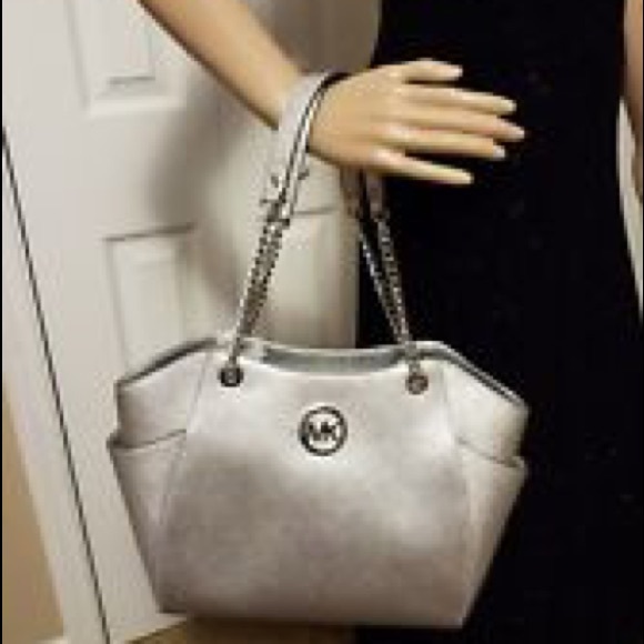 🧡 Michael Kors Large Chain Shoulder Tote 🧡 - Picture 6 of 8